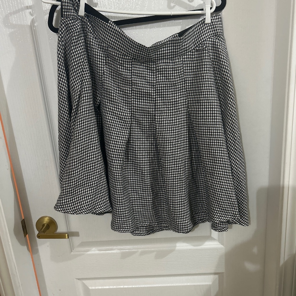 Torrid houndstooth